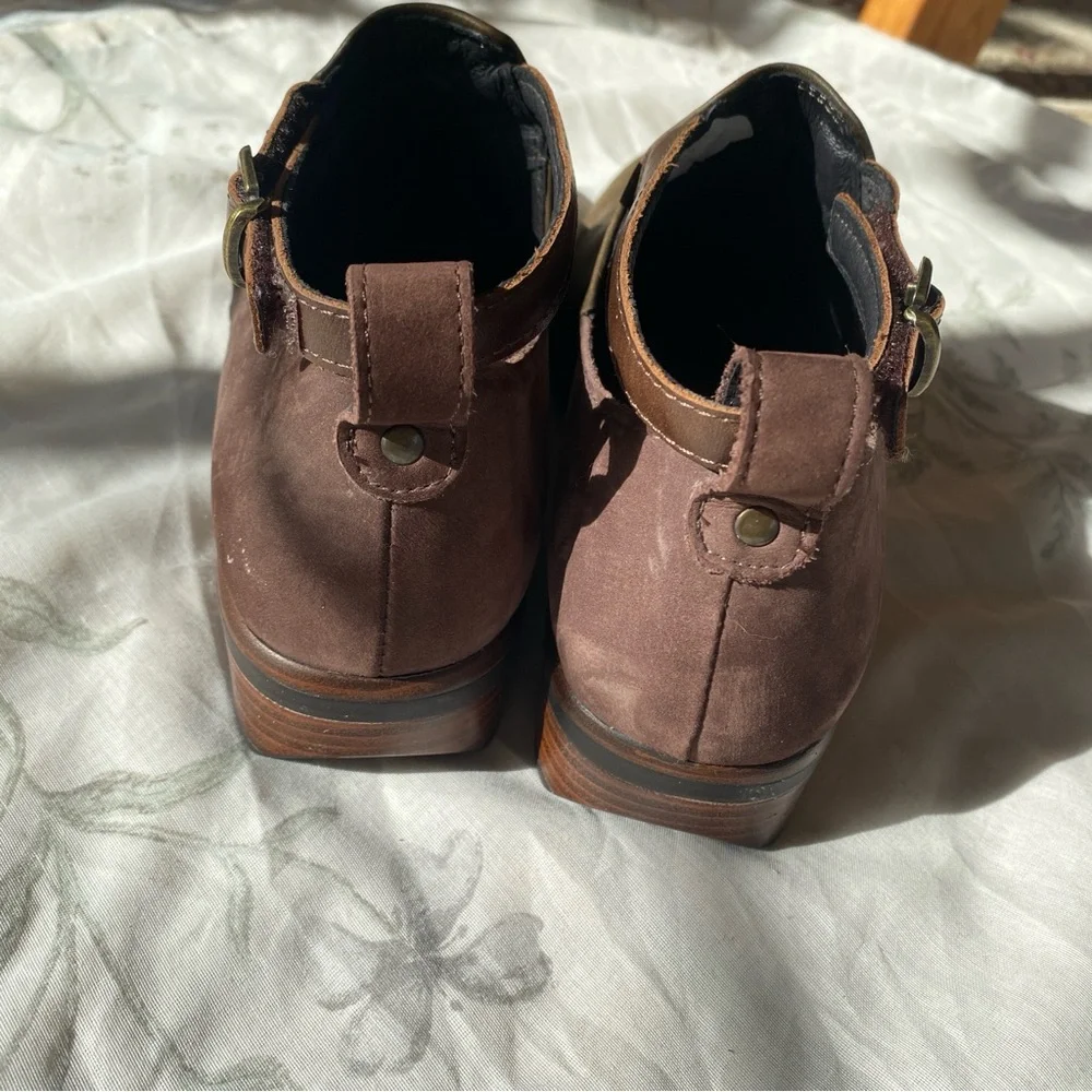 Naot Kamsin Two Toned Slip On Ankle Booties green and brown leather ankle strap - Picture 7 of 10